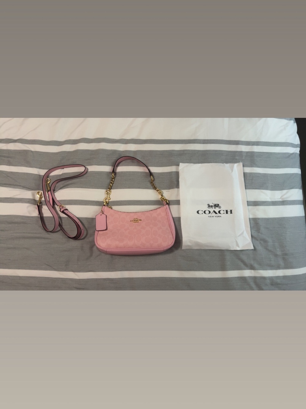 Coach Pink Signature Mini Shoulder Bag with Gold Chain - Picture 3 of 3